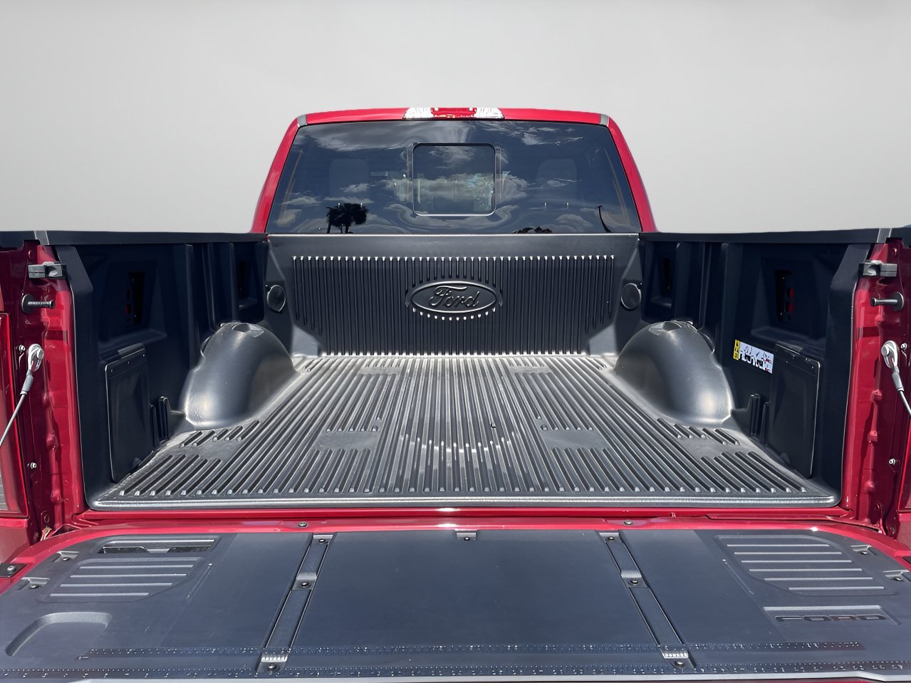 New 2026 Ruby Red Metallic Tinted Clearcoat Ford XLT image 8