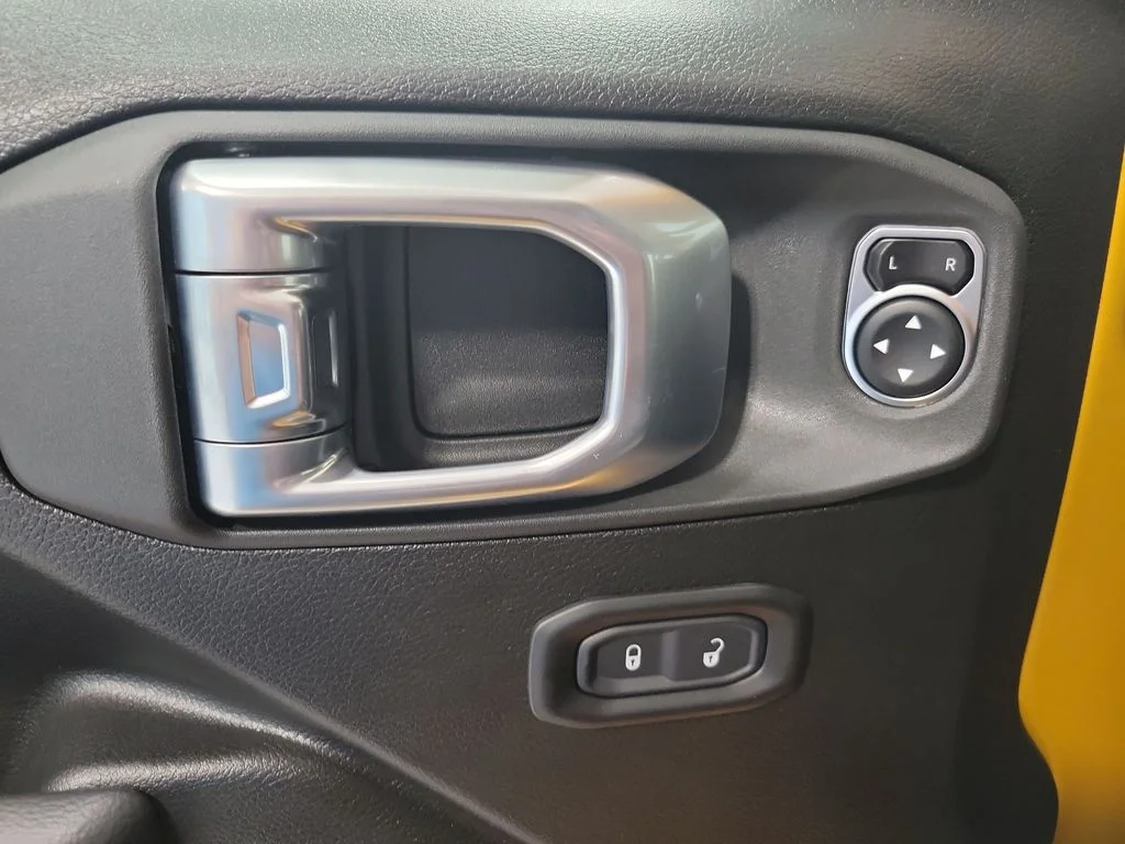 New 2026 Goldilocks (DISC) Jeep Sport S image 11