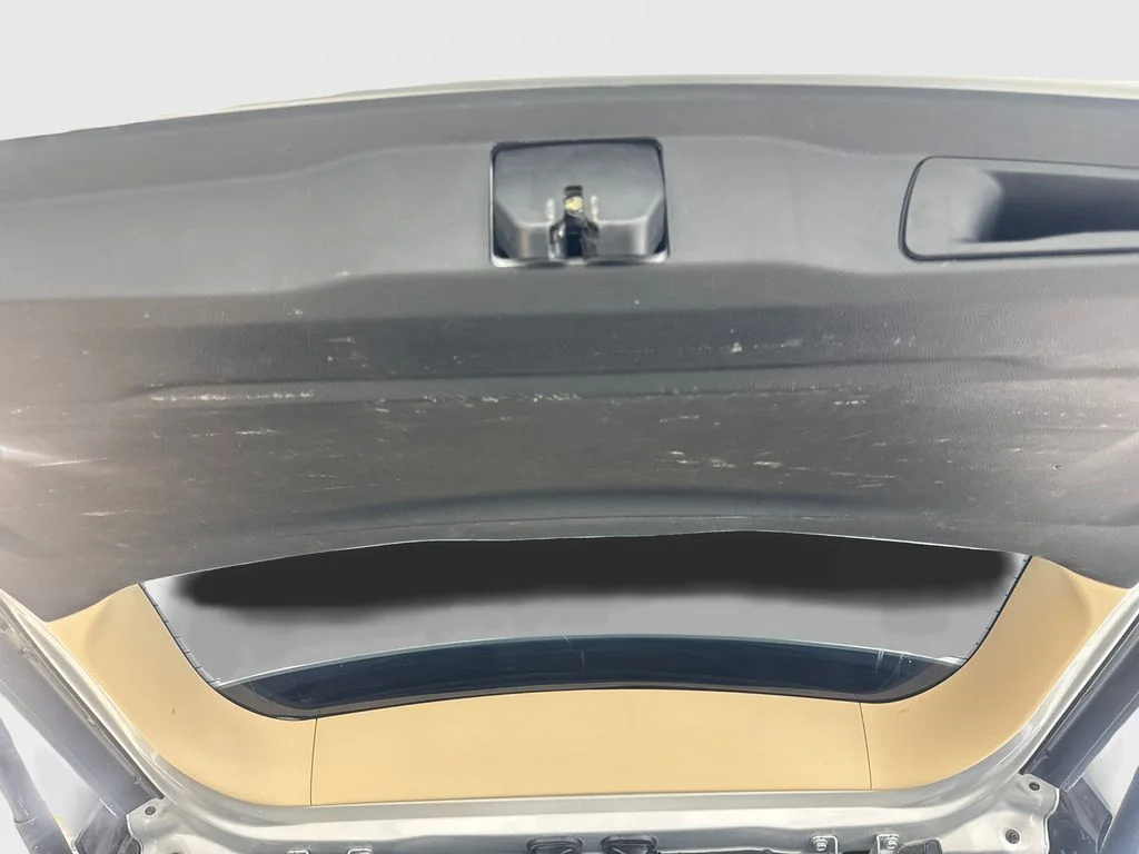 Used 2022 Silver Jeep Limited image 89