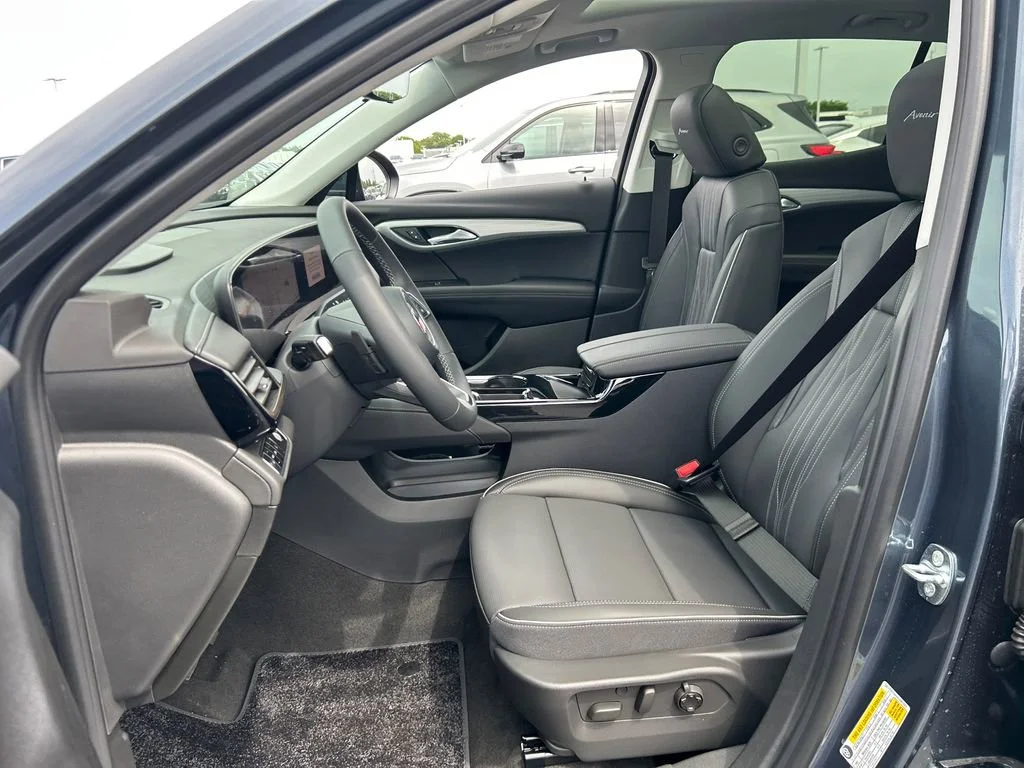 2026 Buick Envision Avenir - Photo 17