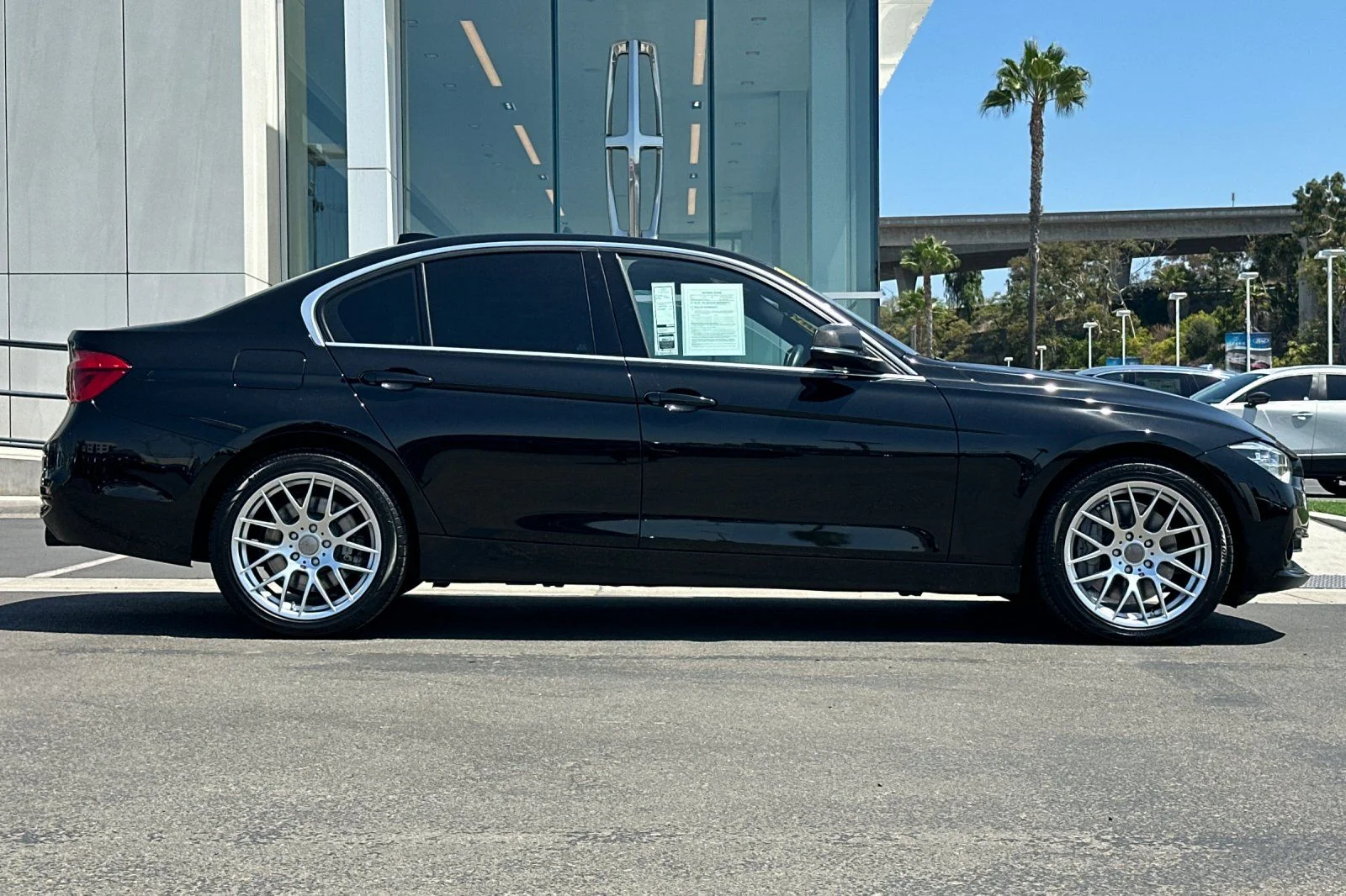 Used 2016 Black BMW 340i xDrive image 2