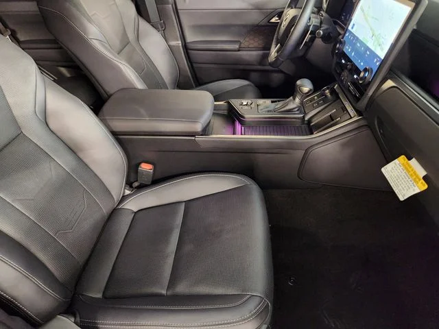 Used 2025 Gray Lexus 550 Luxury image 3