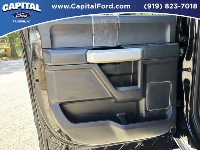 Used 2020 Black Ford Lariat image 18