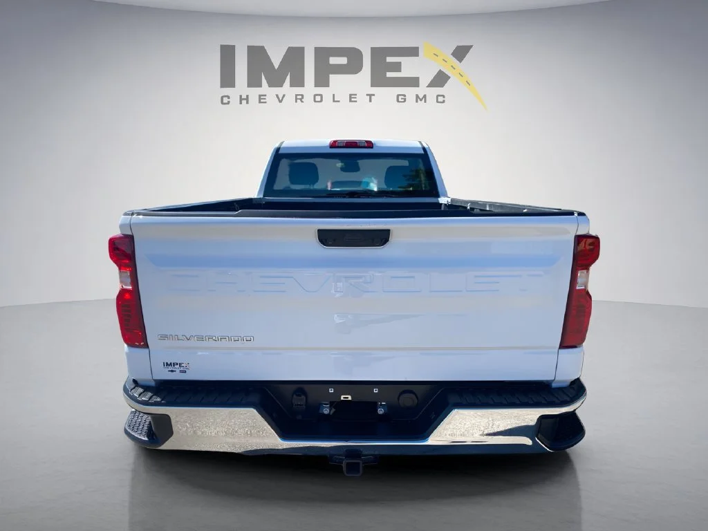 Used 2025 Summit White Chevrolet WT image 4