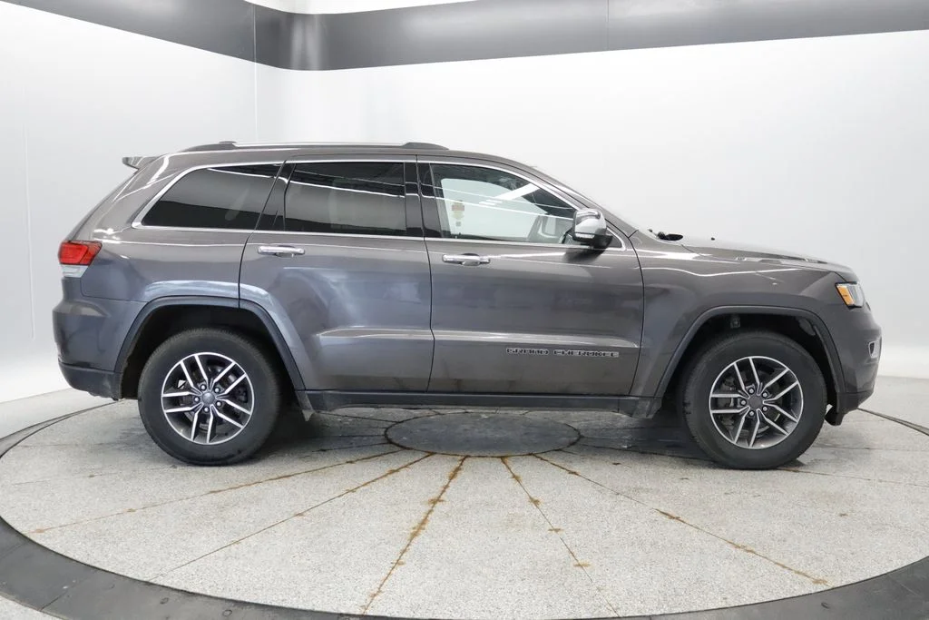Certified Used 2020 Gray Jeep Limited image 8