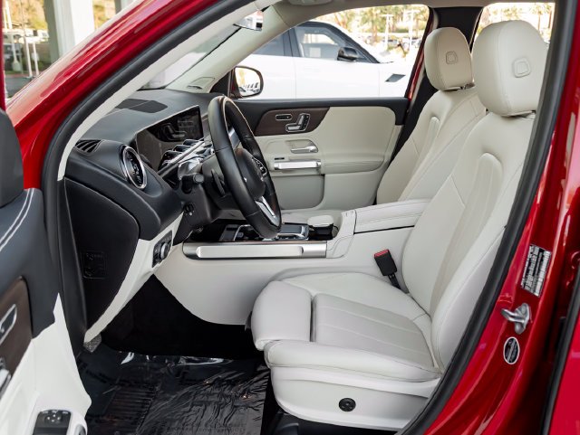 Used 2021 Patagonia Red Metallic Mercedes-Benz GLB 250 image 16