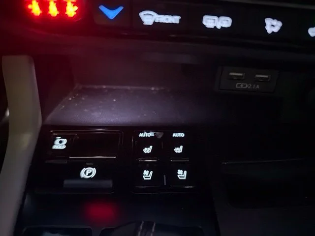 Used 2021 Nightfall Mica Lexus 350 image 17