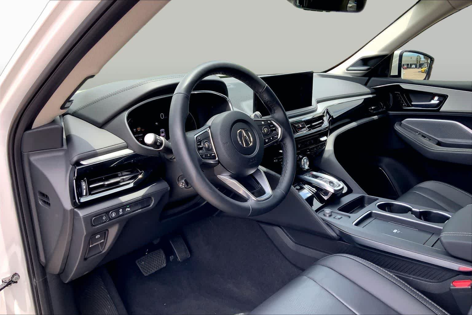Used 2026 Platinum White Pearl Acura w/Technology Package image 16