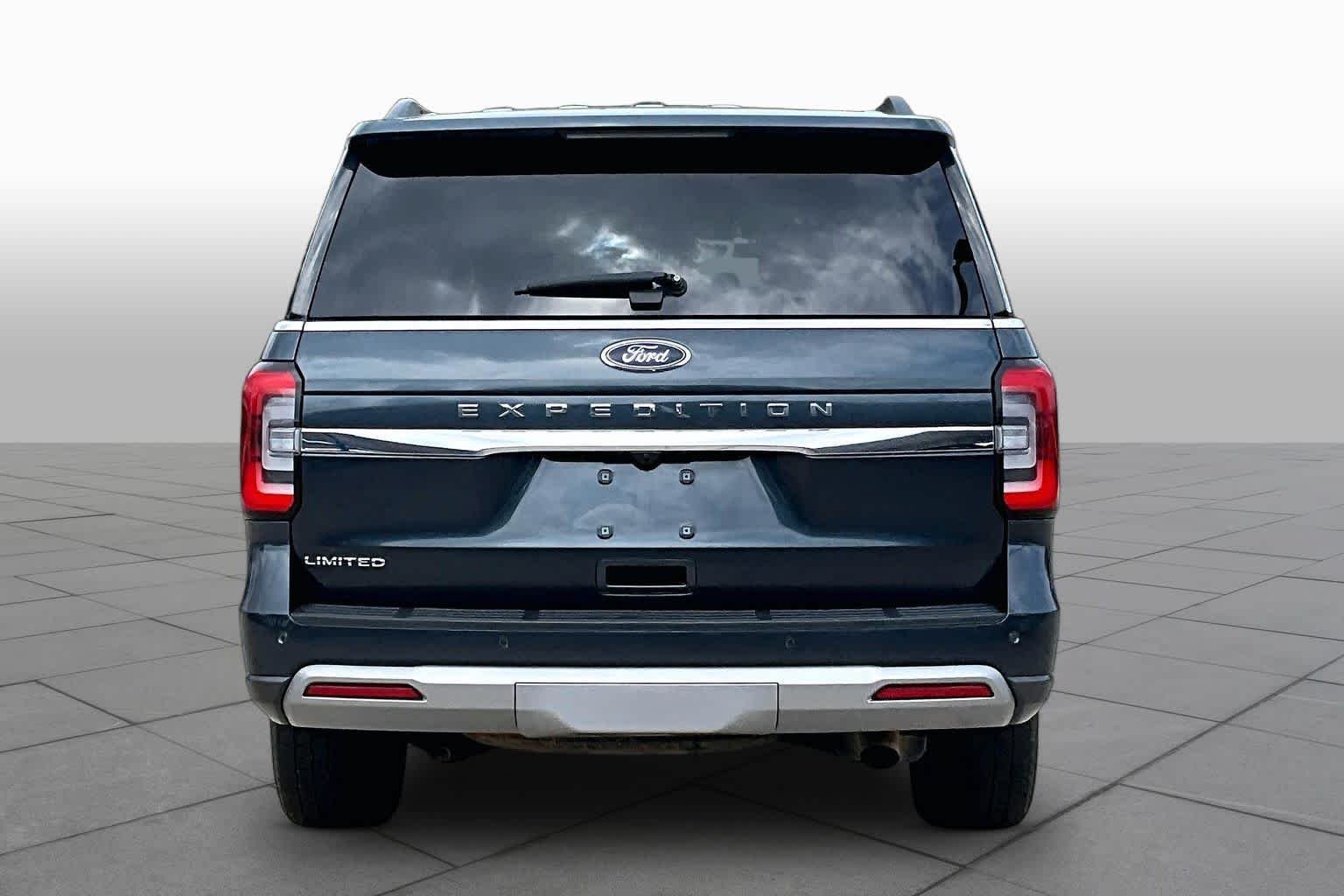 Used 2024 Stone Blue Metallic Ford Limited image 5