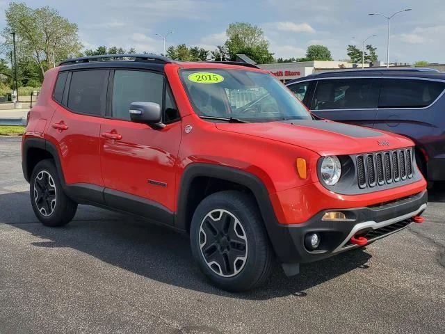 Used 2015 Colorado Red Jeep Trailhawk image 2