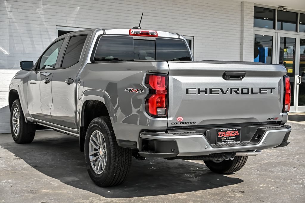 New 2026 Sterling Gray Metallic Chevrolet LT image 5