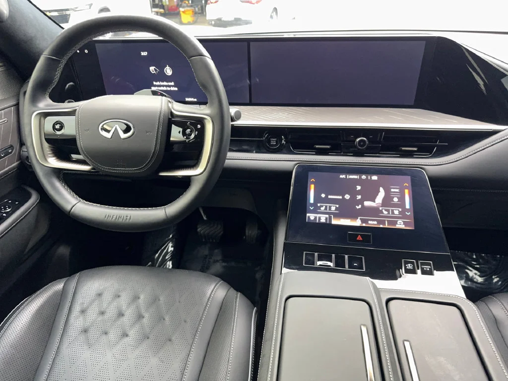 Used 2025 Blue INFINITI AUTOGRAPH image 57
