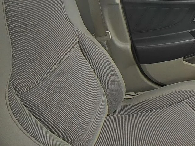 Used 2010  Ford SEL image 37