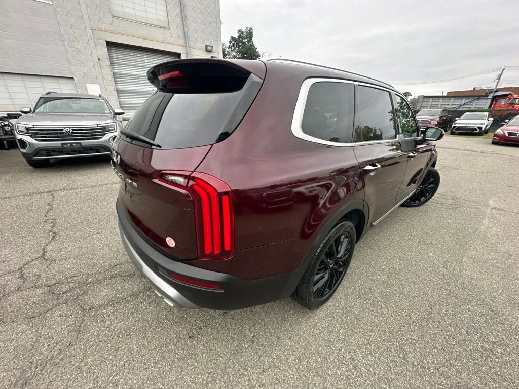 Used 2022 Purple Kia SX image 6