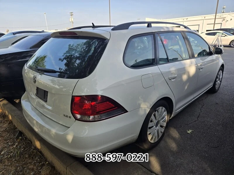 Used 2014 Candy White Volkswagen 2.5L S image 6