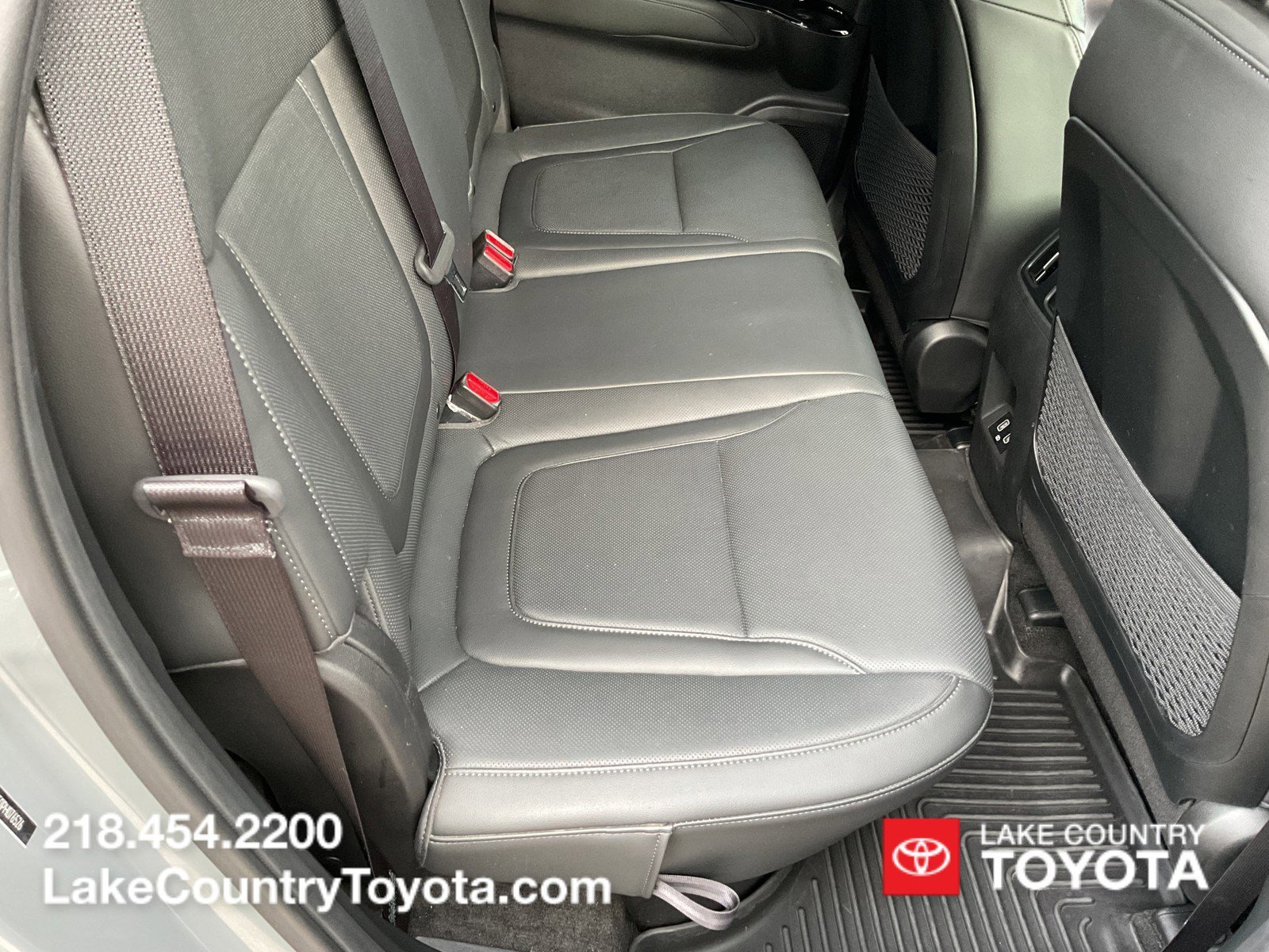 Used 2023 Hampton Gray Hyundai Limited image 18