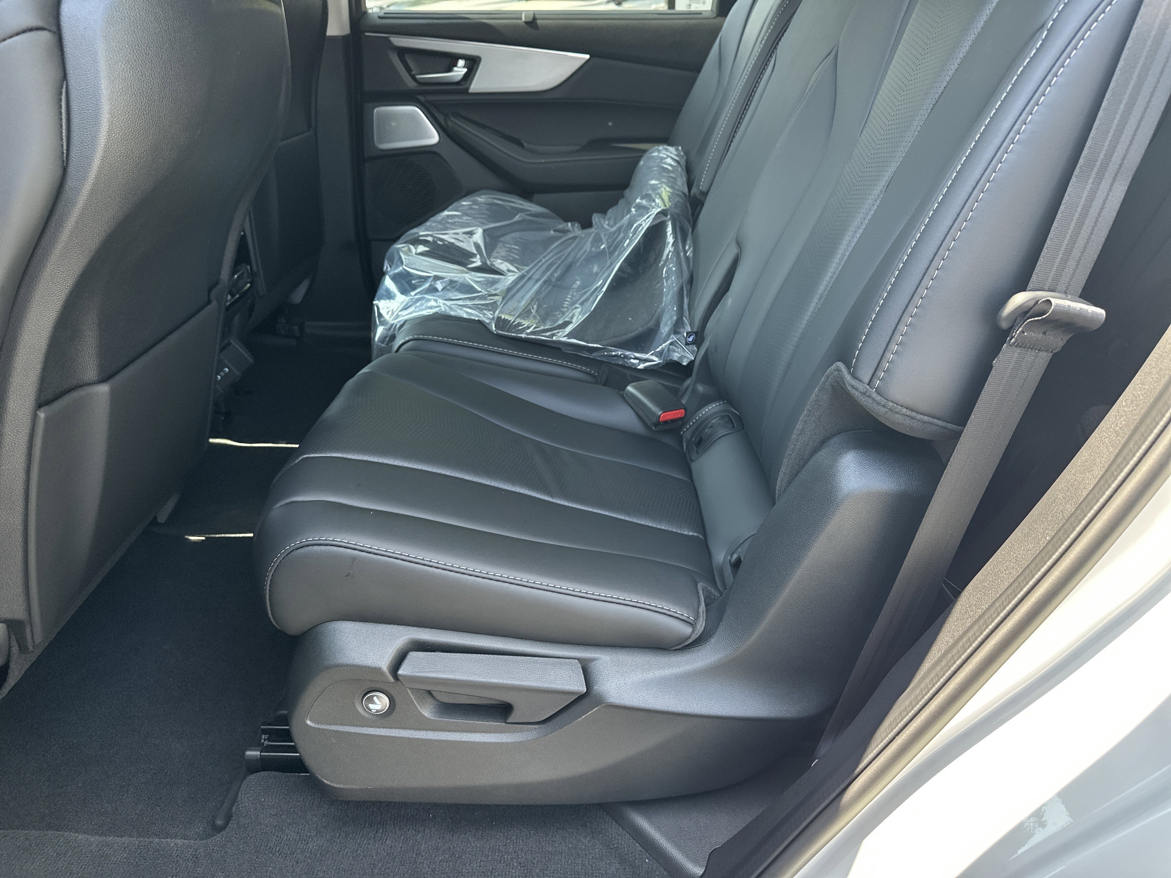 New 2026 Platinum White Pearl Acura w/Technology Package image 13