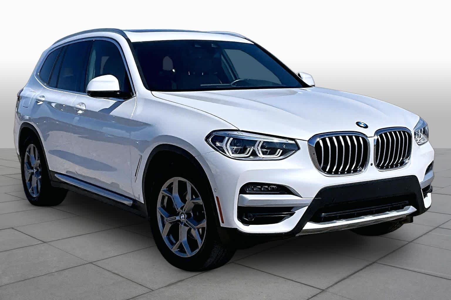 Used 2021 Mineral White Metallic BMW xDrive30i image 2