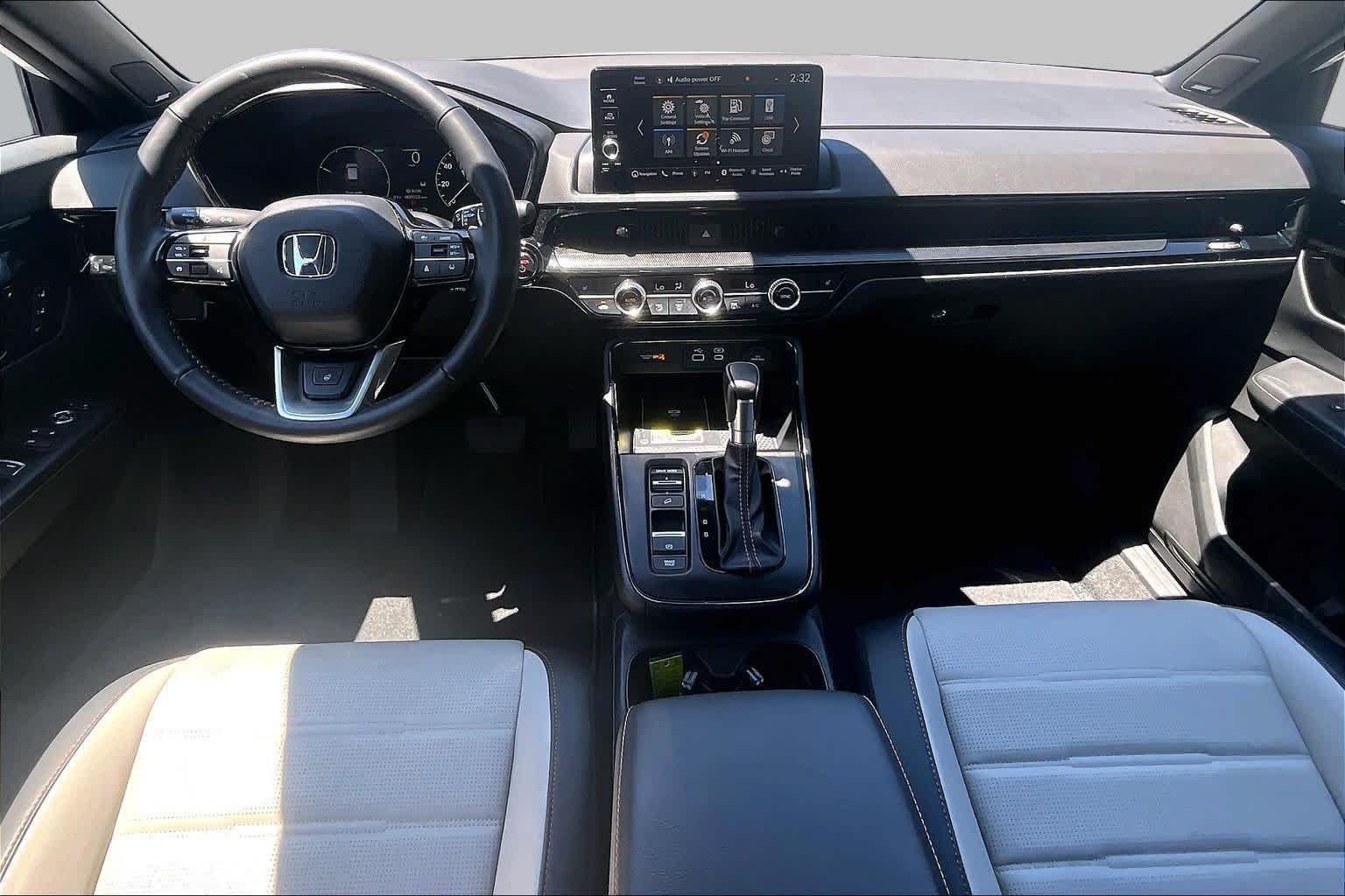 Used 2025 Platinum White Pearl Honda Sport Touring image 16