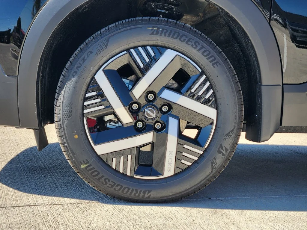 New 2027 Super Black Nissan SV image 10