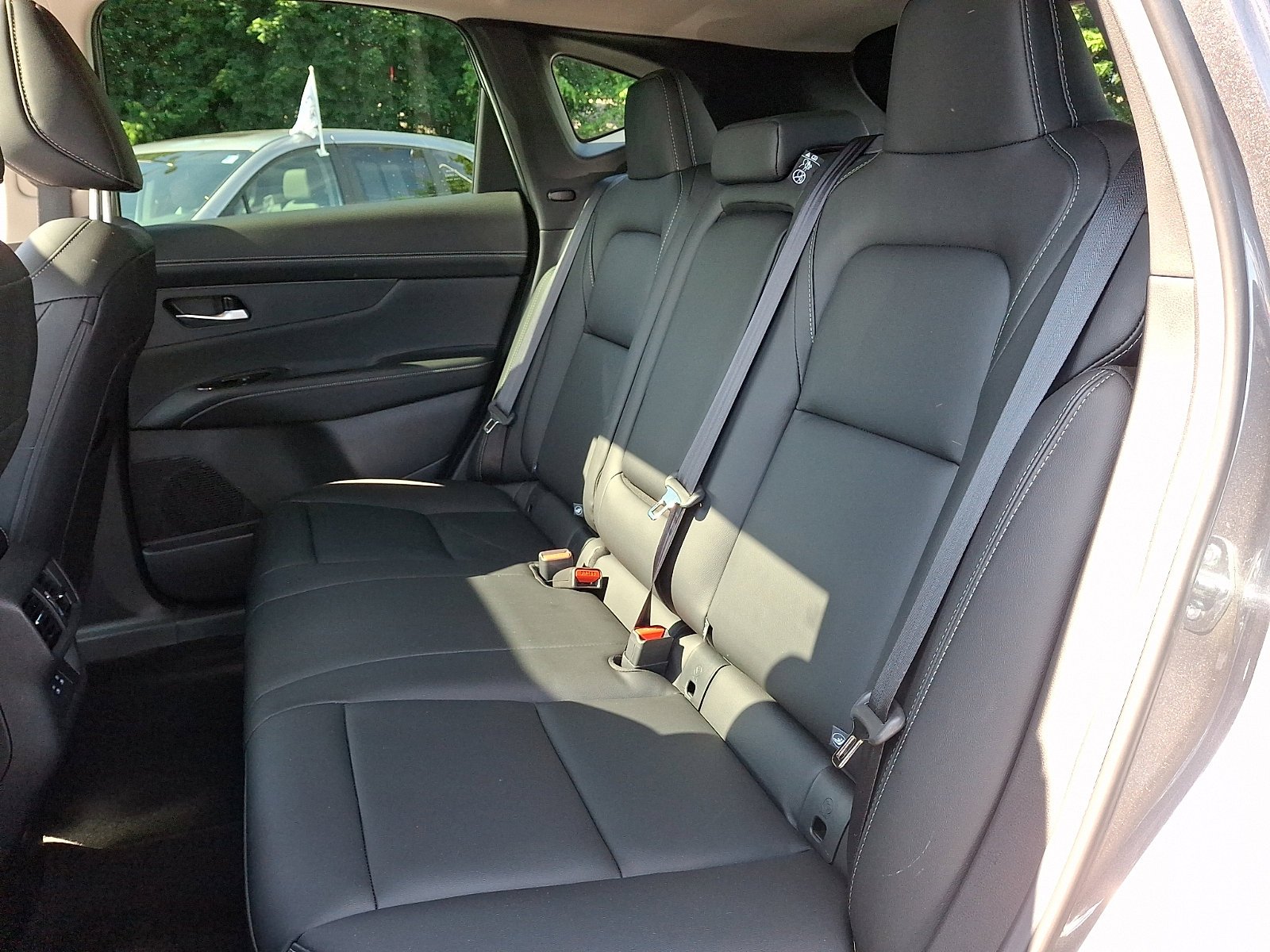 Used 2025 Gun Metallic Nissan SL image 9