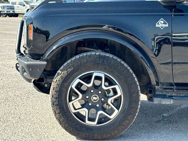 Used 2022 Black Ford Outer Banks image 10