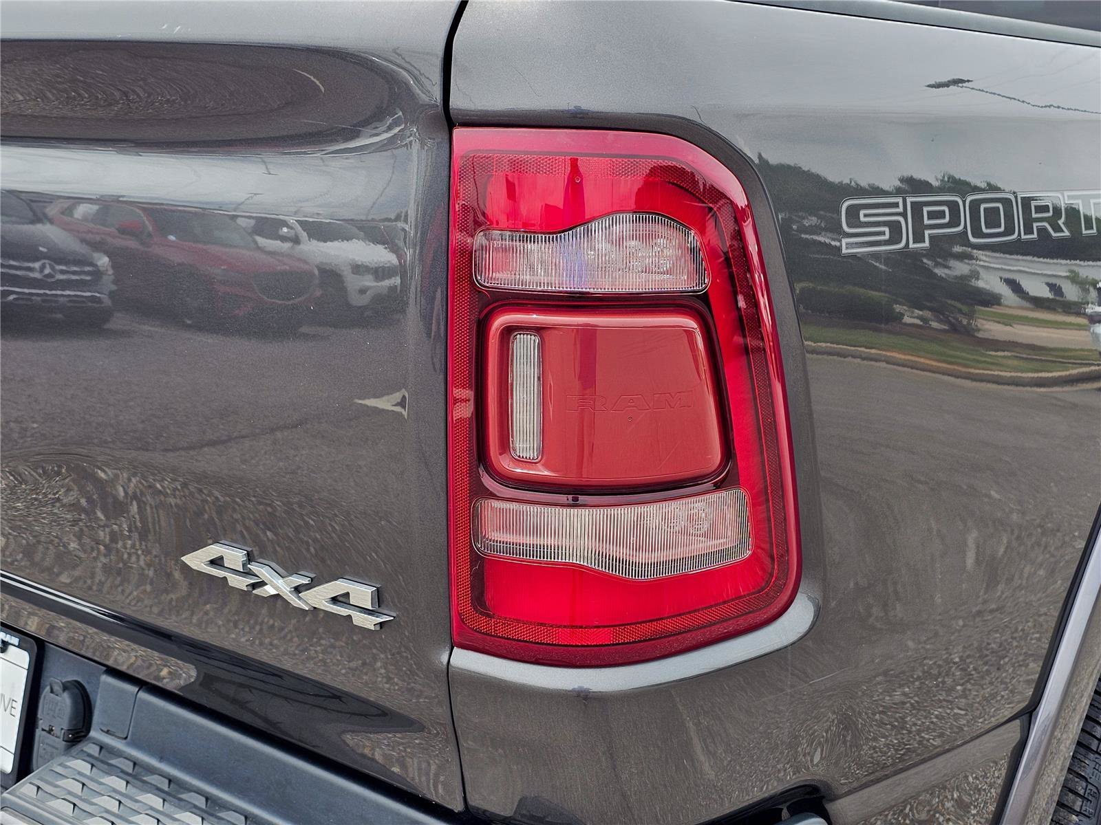 2022 RAM Ram 1500 Pickup Laramie - Photo 10