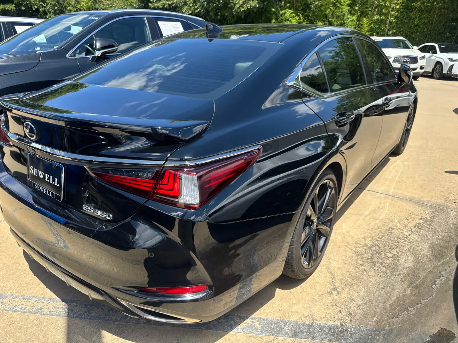 Used 2023 Obsidian Lexus F SPORT Handling image 5