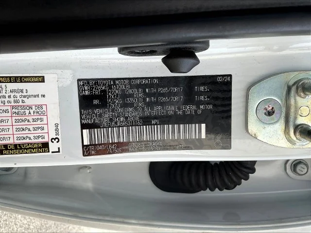 Used 2024 White Toyota SR5 Premium image 21