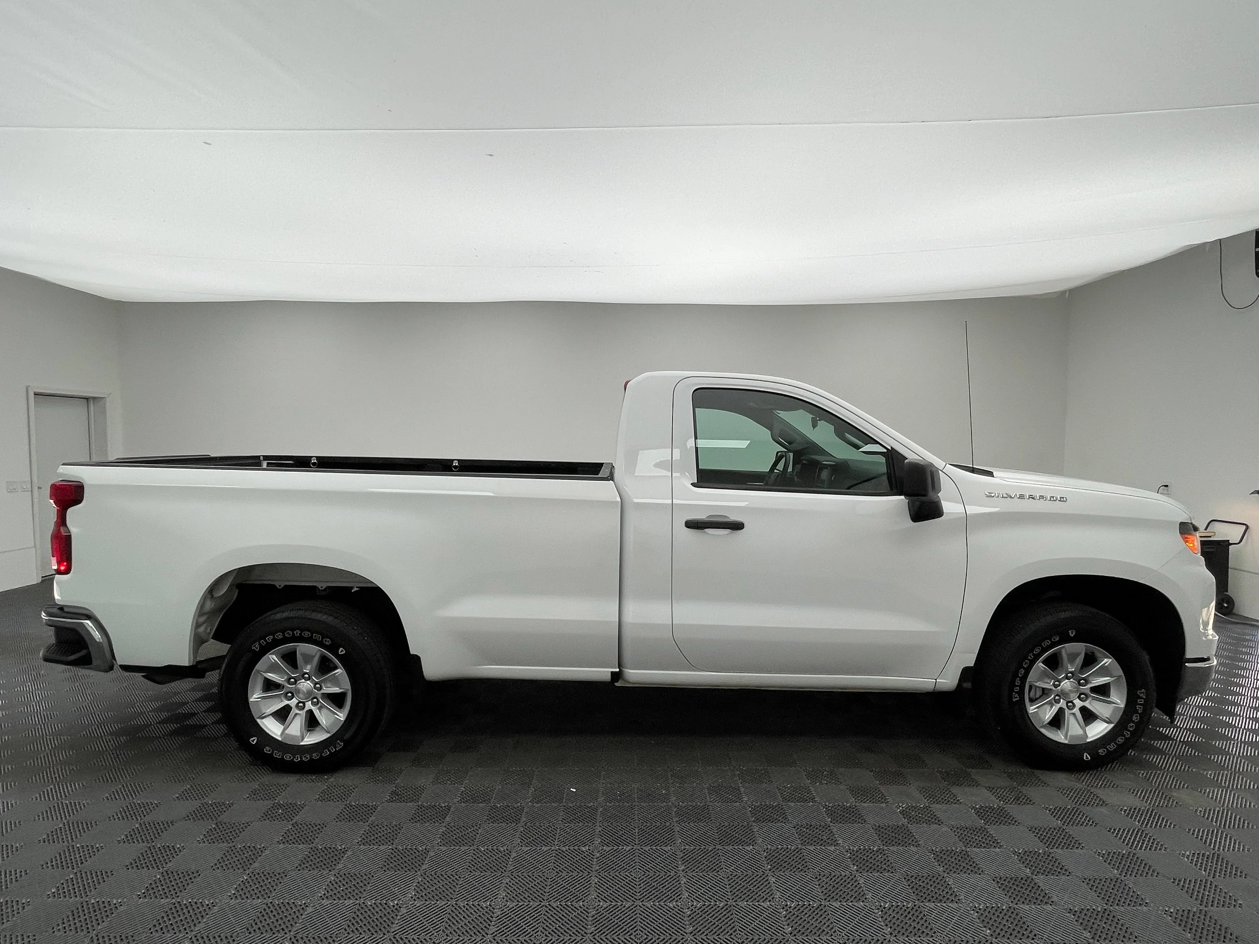 Used 2022 Summit White Chevrolet WT image 5