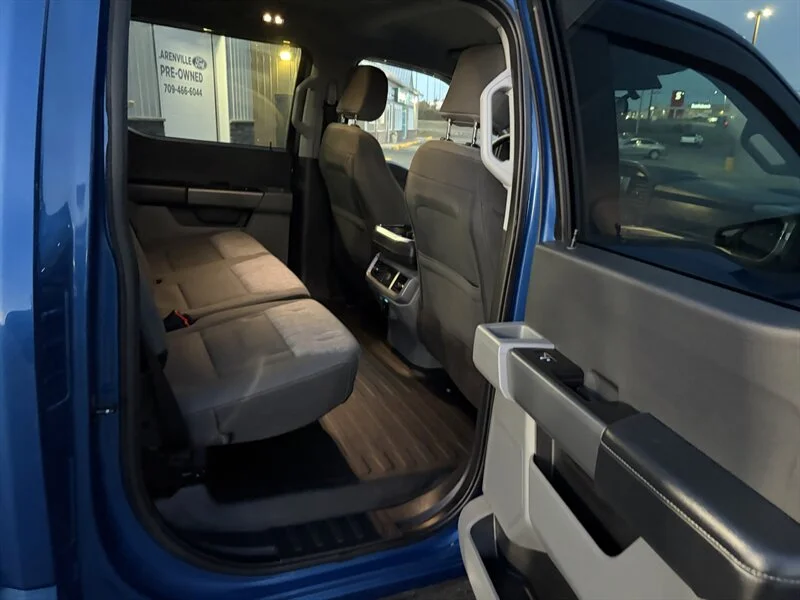 Used 2023 Blue Ford XLT image 13