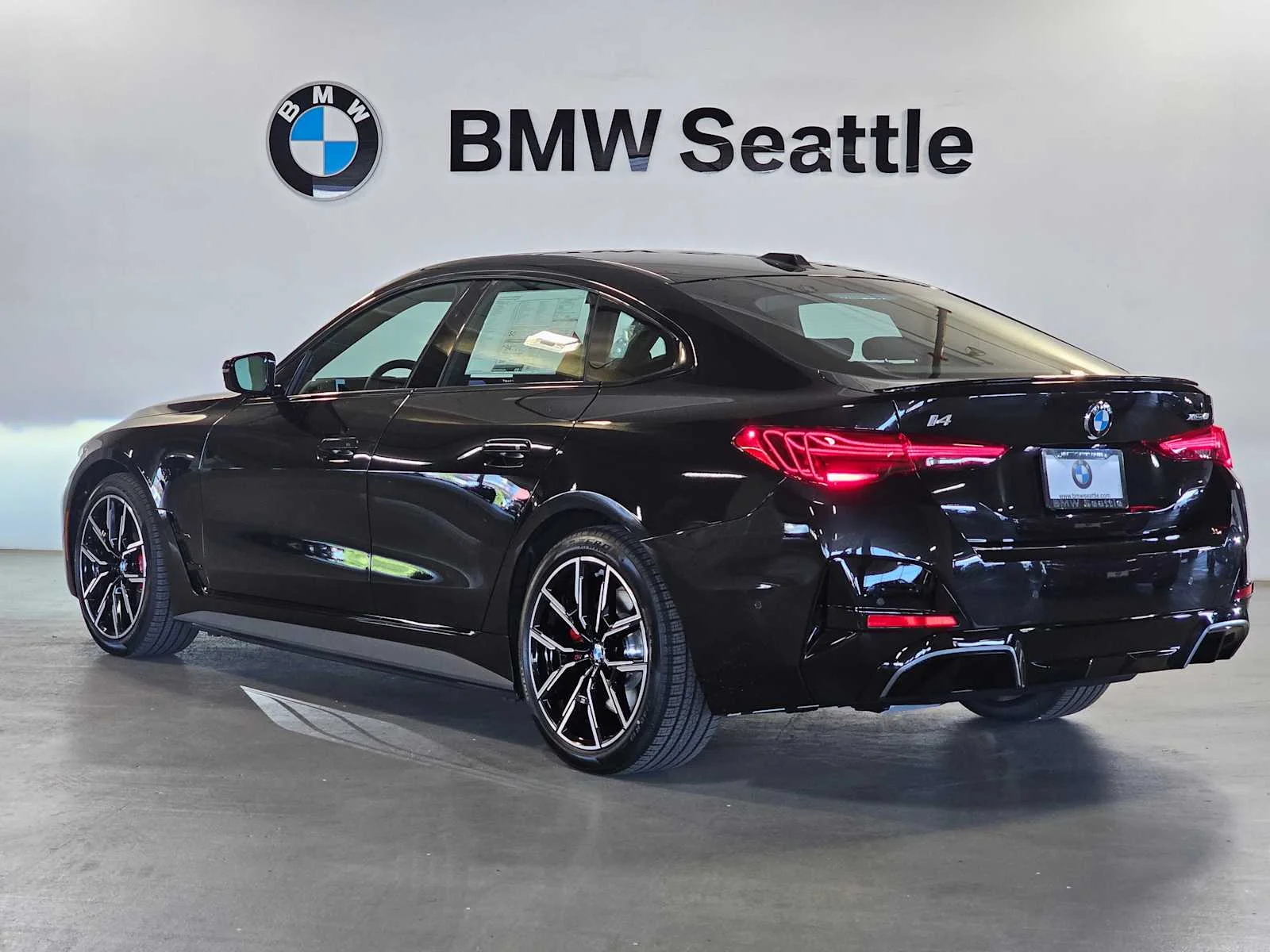 New 2026 Black Sapphire Metallic BMW xDrive40 image 4