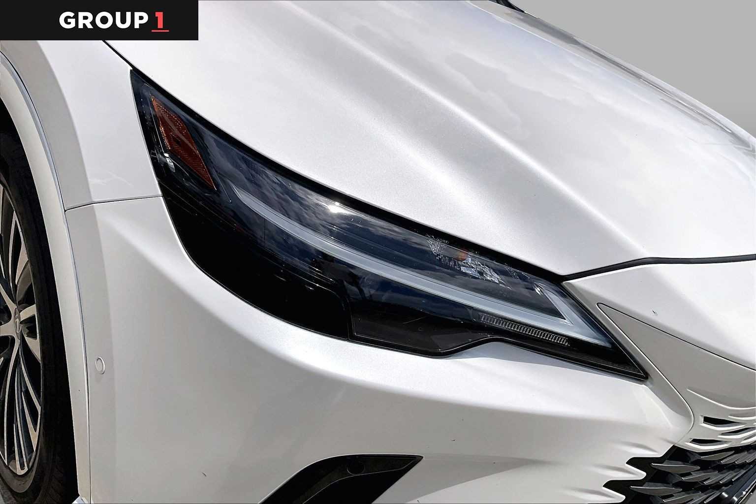 Used 2024 Eminent White Pearl Lexus Premium Plus image 25