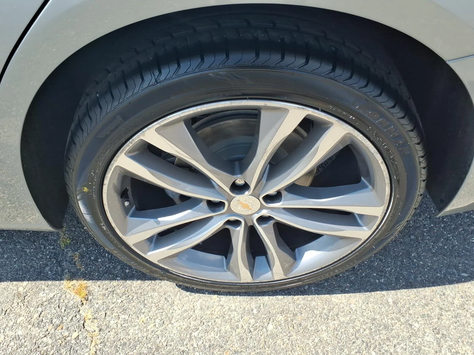 Used 2024 Sterling Gray Metallic Chevrolet LT image 8
