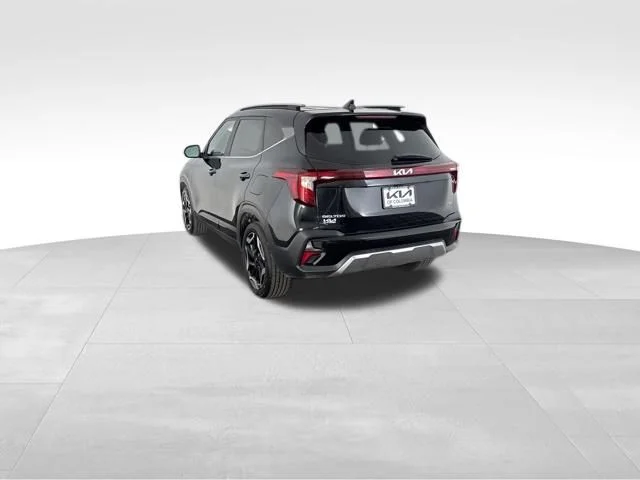 Used 2024 Black Kia SX image 9