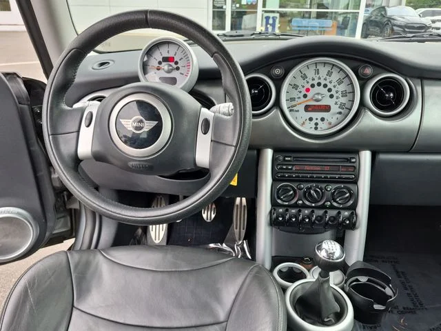 Used 2004  MINI  image 30
