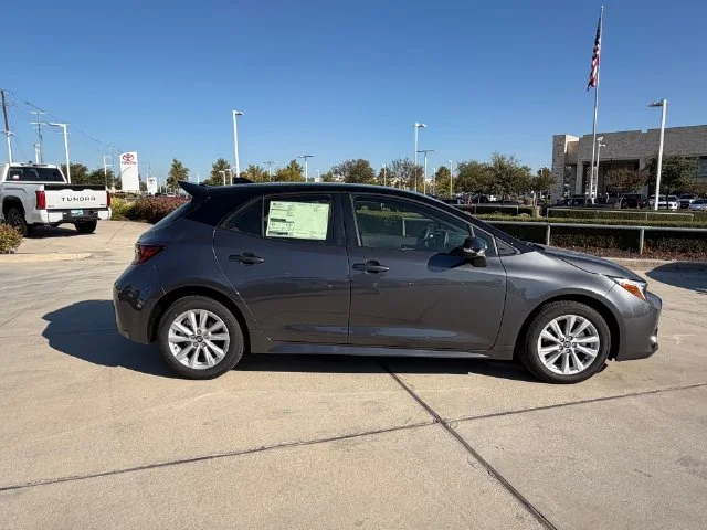 New 2027 Magnetic Gray Metallic with Black roof Toyota SE image 5