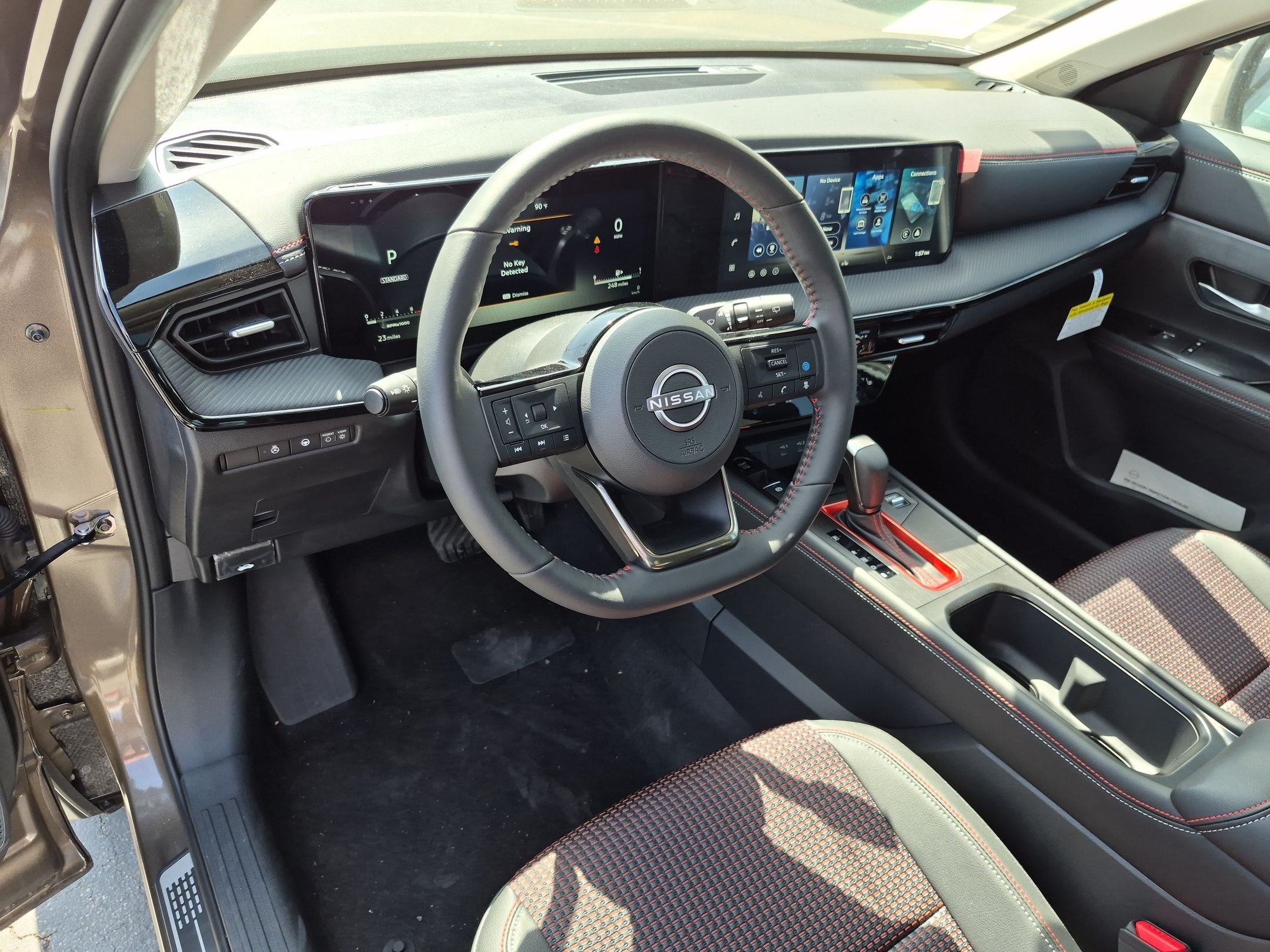 New 2026 Canyon Bronze Metallic Nissan SR image 10