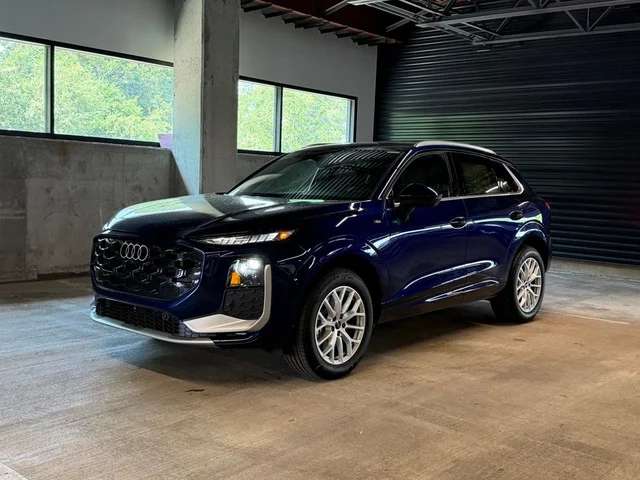 2026 Audi Q3 S line