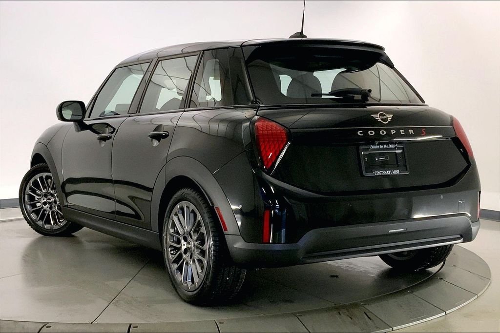 Used 2025 Midnight Black II Metallic MINI  image 10