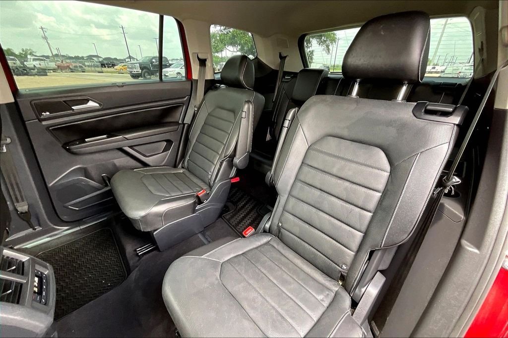 Certified Used 2021 Aurora Red Metallic Volkswagen SEL Premium image 19