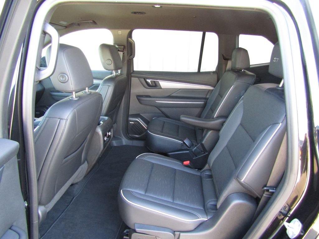Used 2025 Black Buick Sport Touring image 37