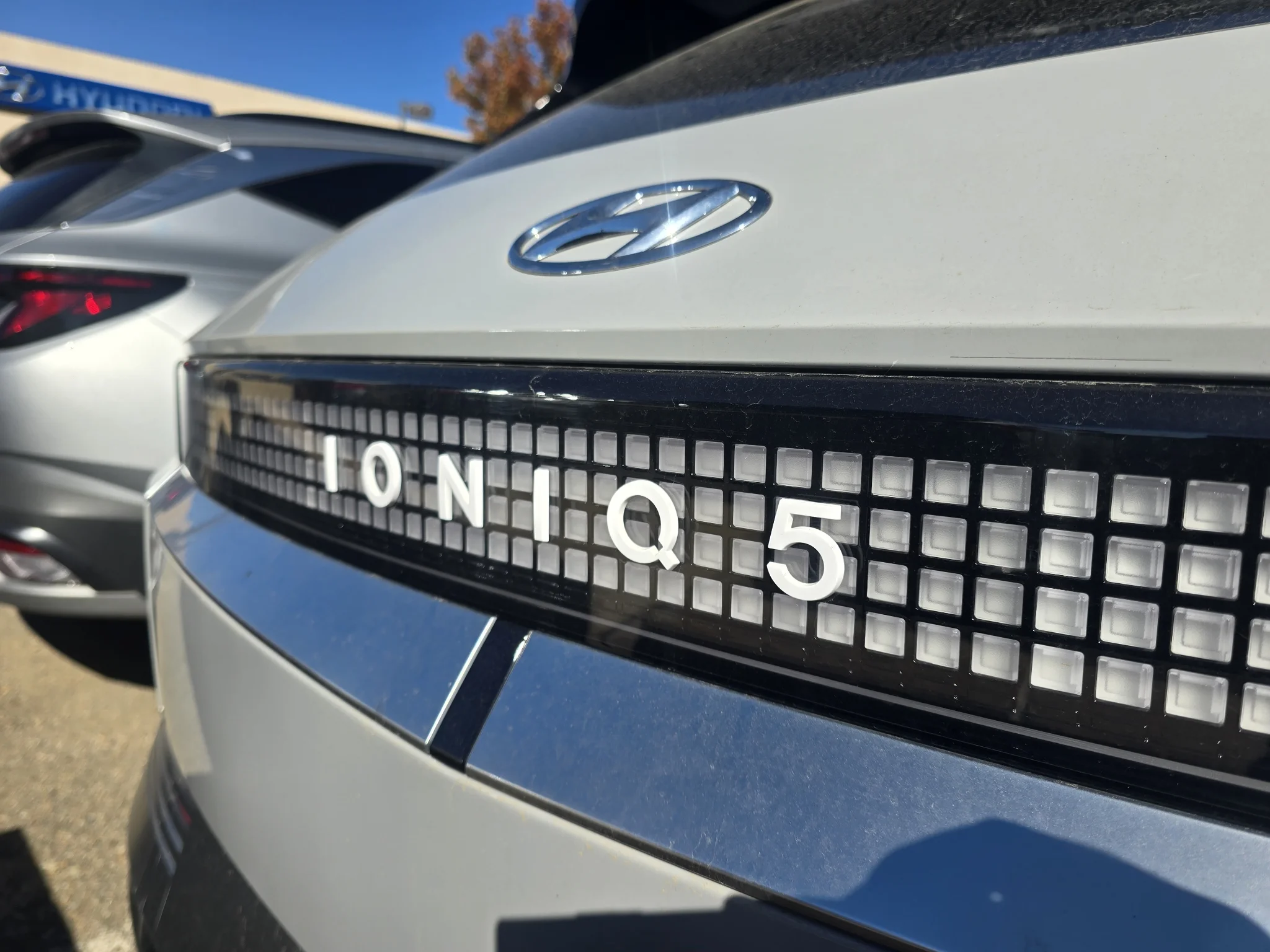 Used 2024 Cyber Gray Hyundai Limited image 21