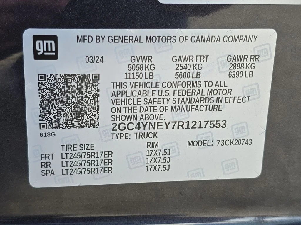 Used 2024 Gray Chevrolet LT image 35