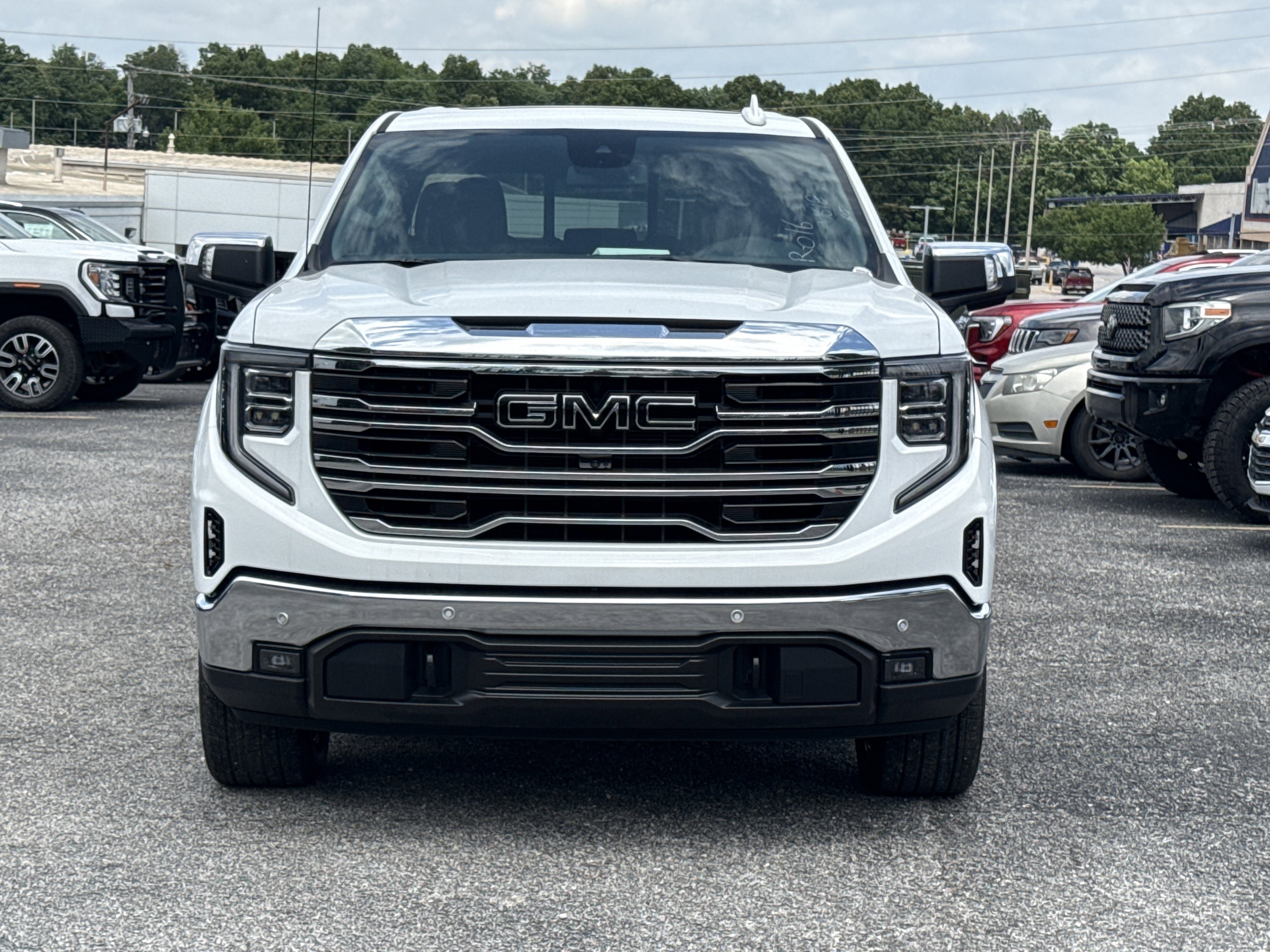 2026 GMC Sierra 1500 SLT - Photo 13