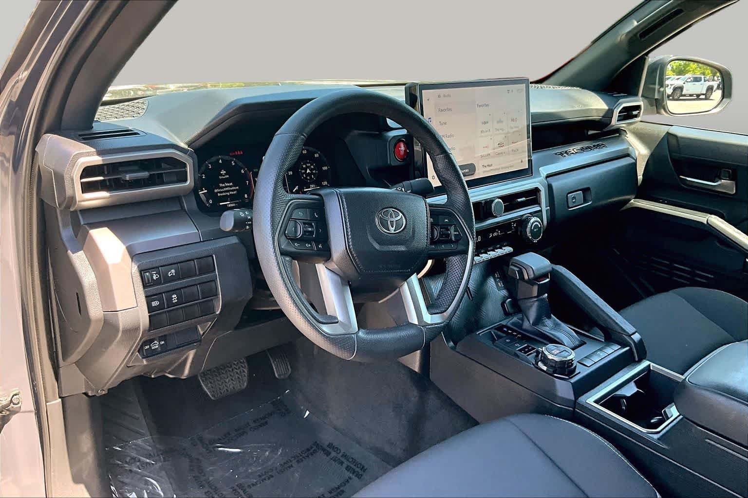 2024 Toyota Tacoma TRD Off Road - Photo 17