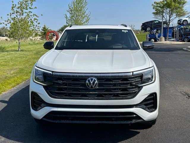 New 2026 Opal White Pearl Volkswagen 2.0T SEL R-Line Black image 2