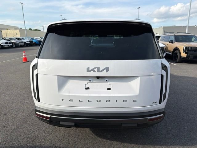 New 2027 Glacial White Pearl Kia S image 6