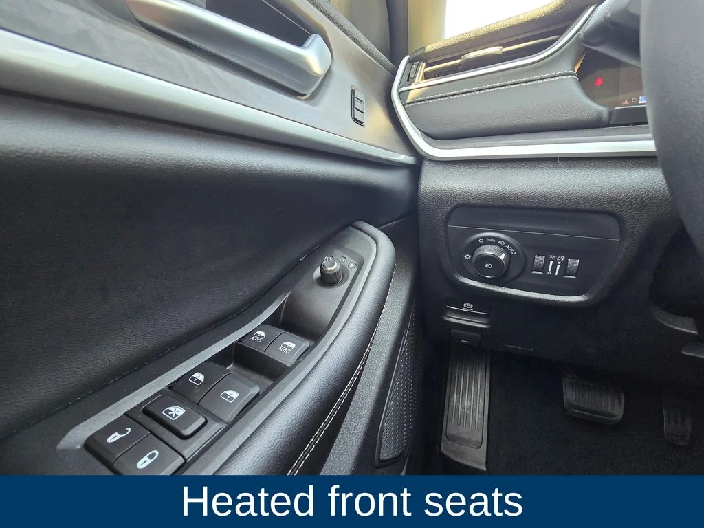 Used 2023 White Jeep Limited image 22