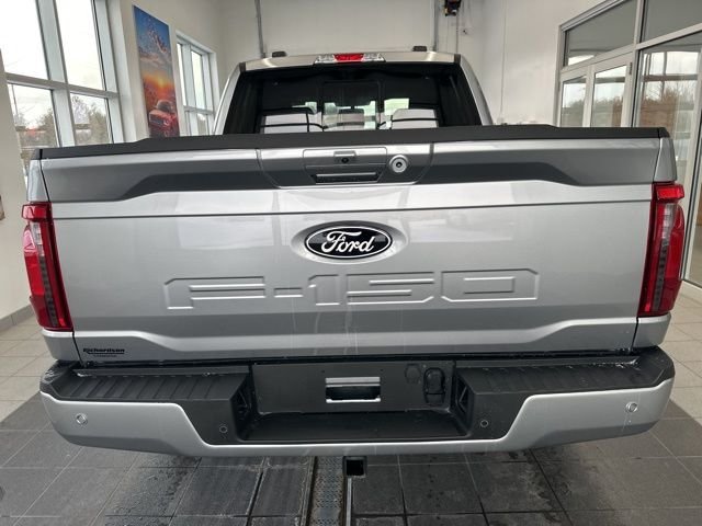 New 2026 Iconic Silver Metallic Ford XLT image 10